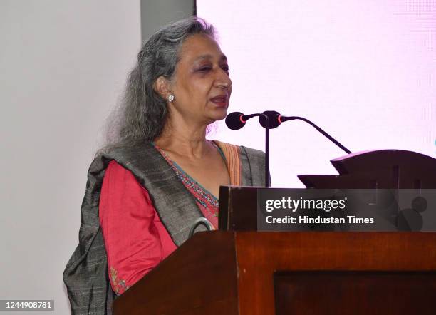 Api Sumaira Sumaira Photos and Premium High Res Pictures - Getty Images