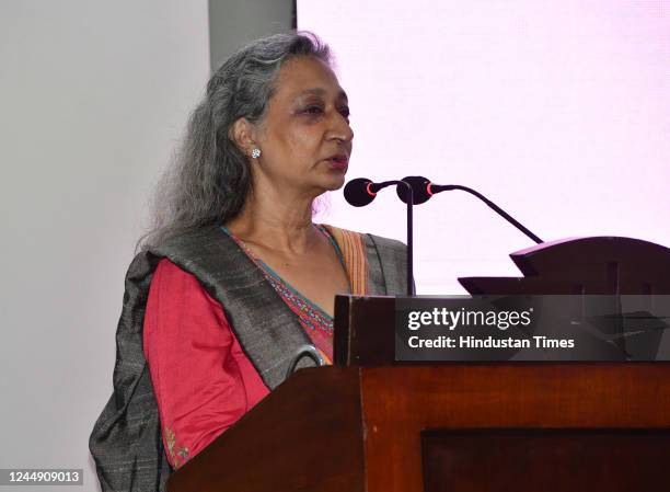 Api Sumaira Rwp 41 Sumaira Stock Photos, High-Res Pictures, and Images - Getty Images