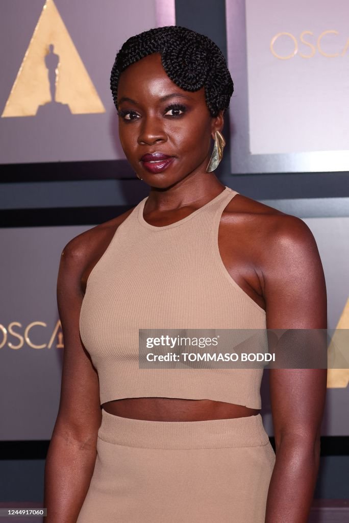 https://media.gettyimages.com/id/1244917060/photo/us-entertainment-ampas-governors-awards.jpg?s=1024x1024&w=gi&k=20&c=t-_WeWcSeVyyMcR724DftWZoDuTHEkV3geDCHDgyV8s=