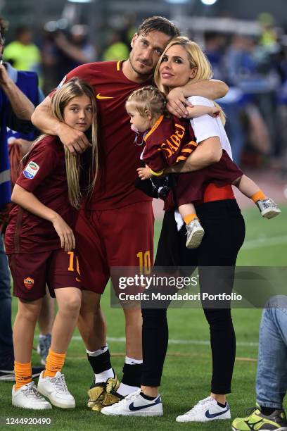 Francesco Totti with his wife Ilary Blasi and his daughters Isabel and Chanel during his last match with A.S. Roma. Olympic stadium. Rome , May 28th,...