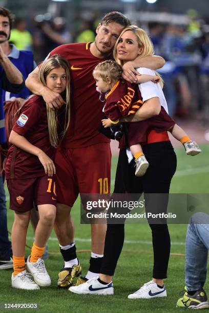 Francesco Totti with his wife Ilary Blasi and his daughters Isabel and Chanel during his last match with A.S. Roma. Olympic stadium. Rome , May 28th,...