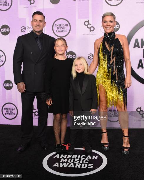 The 2022 American Music Awards, hosted by Wayne Brady, airs LIVE from Los Angeles SUNDAY, NOV. 20 , on ABC. JAMESON MOON HART, WILLOW SAGE HART,...
