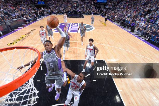 De'Aaron Fox of the Sacramento Kings dunks the ball during the game against the Detroit Pistons on November 20, 2022 at Golden 1 Center in...