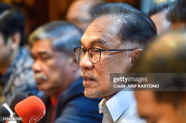 Malaysias opposition leader and chairman of Pakatan Harapan Anwar Ibrahim gives a press conference in Kuala Lumpur, Malaysia on November 21, 2022. -...