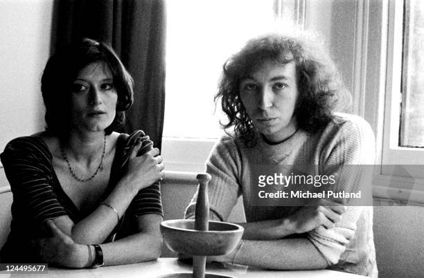 Linda Thompson and Richard Thompson, portrait, London, January 1974.