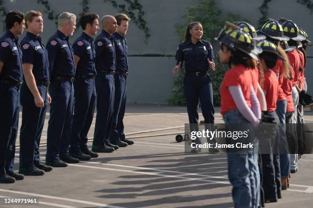 Everybody Says Dont When a lightning storm crashes a helicopter, the team is drawn away from hosting a fire boot camp for young women, and Natasha...