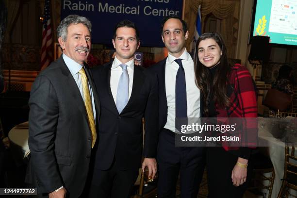 Morgan Moinian Pictures and Photos - Getty Images