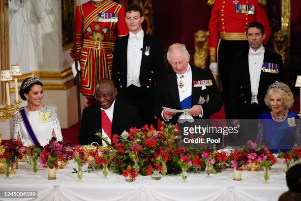 Catherine, Princess of Wales, President Cyril Ramaphosa of South Africa, King Charles III and Camilla, Queen Consort during the State Banquet at...