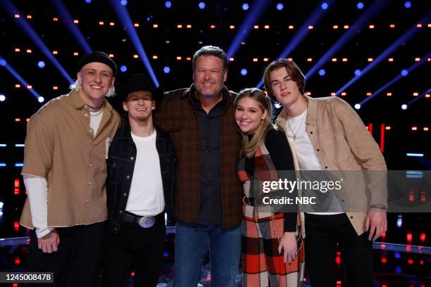 The Voice -- Live Top 13 Eliminations Episode 2217B -- Pictured: Bodie, Bryce Leatherwood, Blake Shelton, Rowan Grace, Brayden Lape --