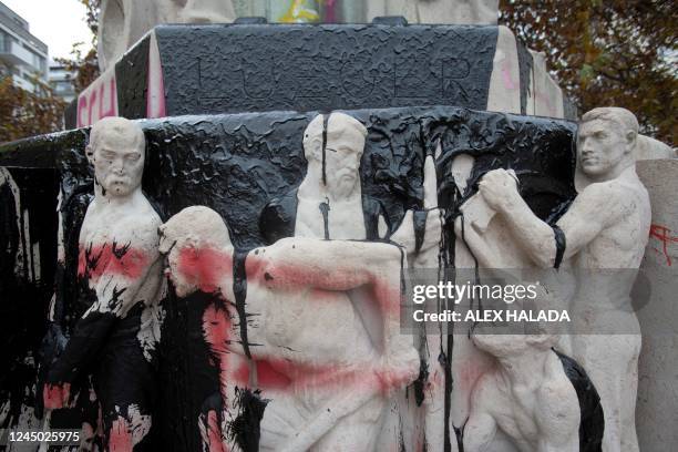 Photo taken on November 22, 2022 shows the statue of former anti-Semitic Vienna mayor Karl Lueger smeared with black tar paint at the Ringstrasse...