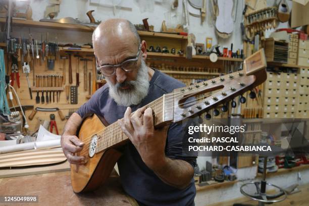 Curiscan Instrument Instrument Maker Photos and Premium High Res Pictures - Getty Images