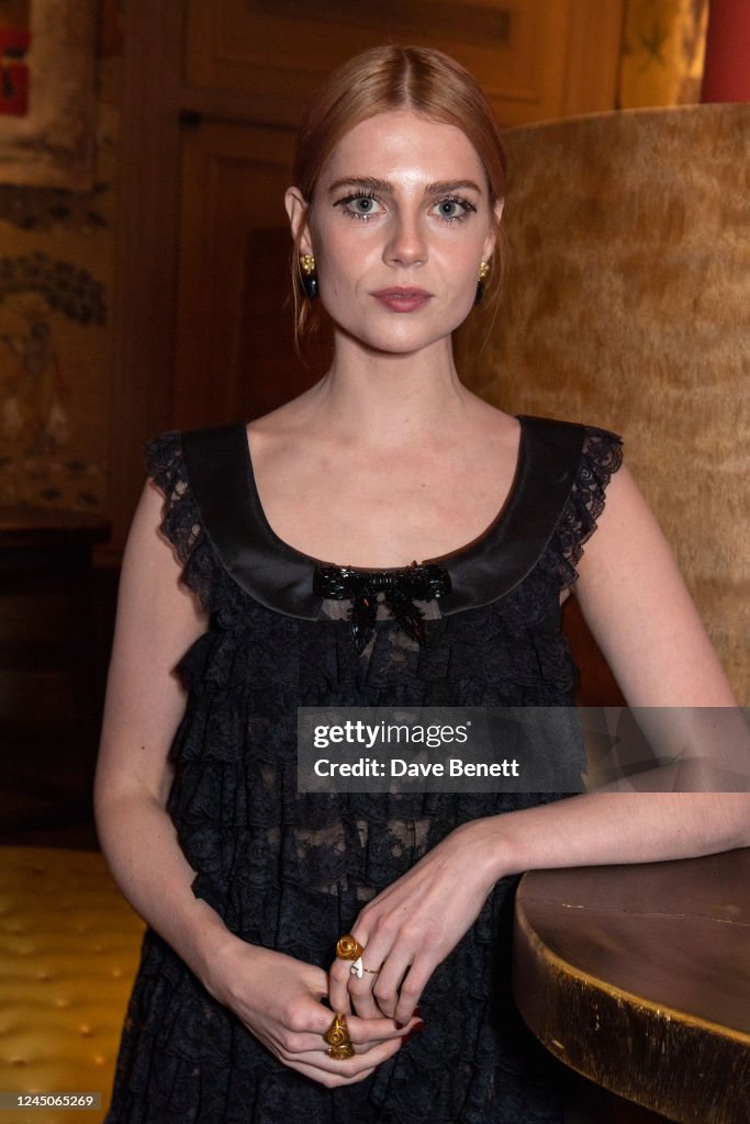 https://media.gettyimages.com/id/1245065269/photo/the-pale-blue-eye-special-screening-and-q-a.jpg?s=1024x1024&w=gi&k=20&c=FVVpk4cDLCl2LxCGs0Lo5_G7M1x50CQhJe9JWFwLN8Q=