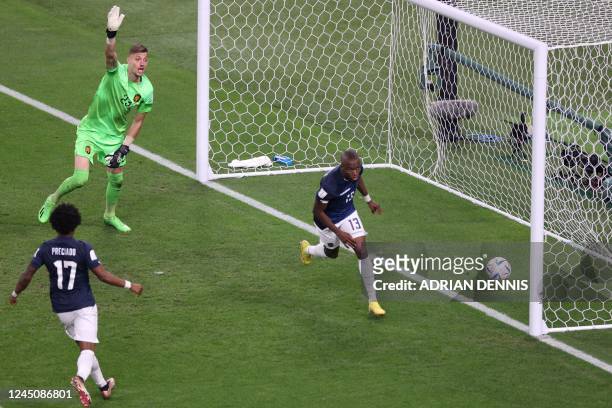 Ecuador's forward Enner Valencia celebrates after he scored his team's first goal during the Qatar 2022 World Cup Group A football match between the...