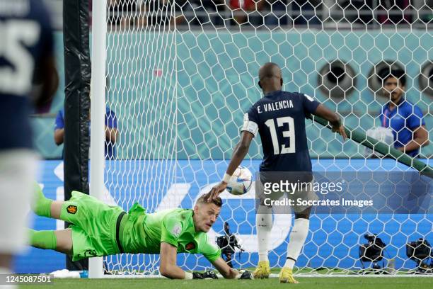Enner Valencia of Ecuador scores the second goal to make it 1-1 Andries Noppert of Holland during the World Cup match between Holland v Ecuador at...