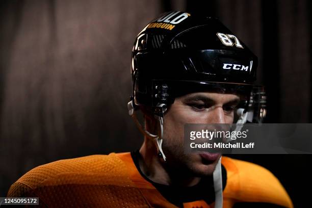 Sidney Crosby of the Pittsburgh Penguins makes his way onto the ice prior to the game against the Philadelphia Flyers at the Wells Fargo Center on...
