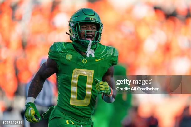 Running back Bucky Irving of the Oregon Ducks reacts during the first half of the game against the Oregon State Beavers at Reser Stadium on November...