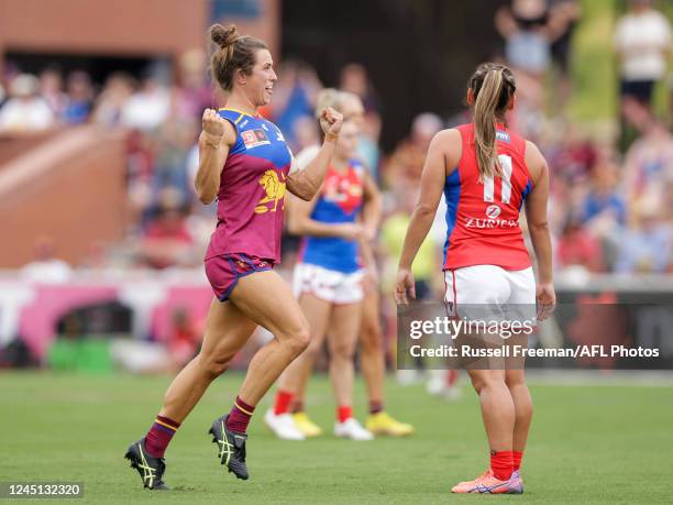 Catherine Svarc of the Lions celebrates a goal during the 2022 AFLW Season 7 Grand Final match between the Brisbane Lions and the Melbourne Demons at...