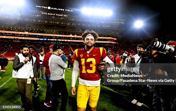 Los Angeles, CA Quarterback Caleb Williams of the USC Trojans celebrates USC Trojans defeated the Notre Dame Fighting Irish 38-27 during a NCAA...