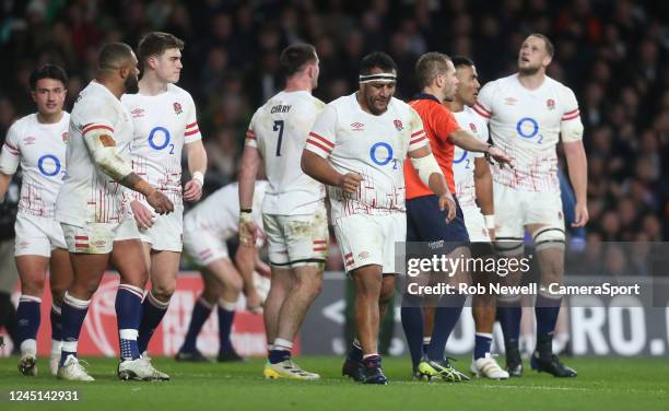 Dejection for England's Mako Vunipola during the Autumn International match between England and South Africa at Twickenham Stadium on November 26,...