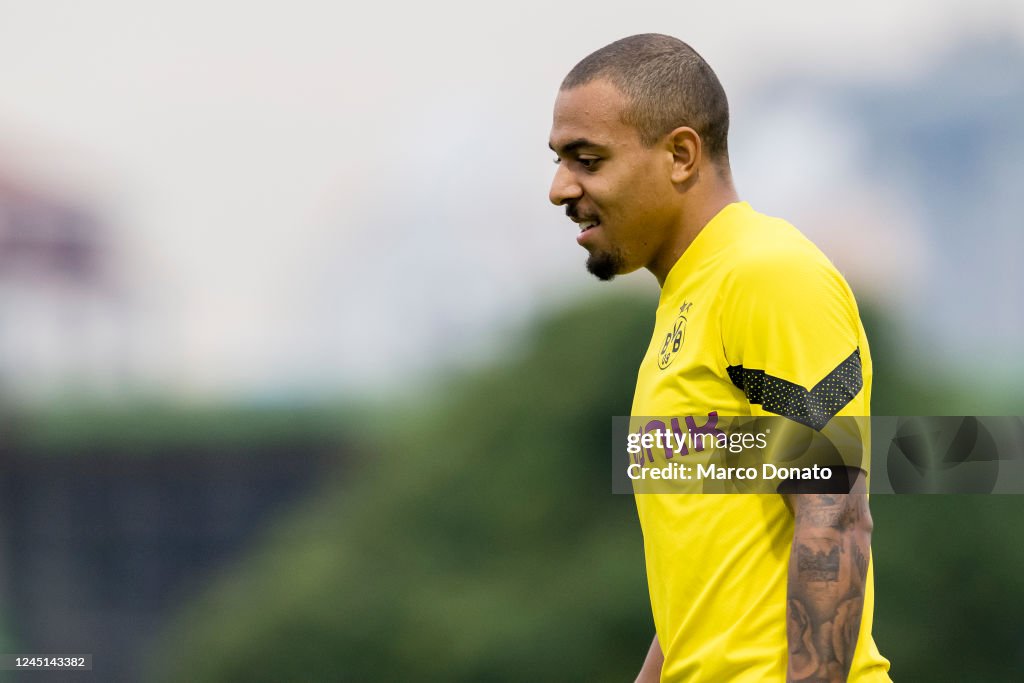 Donyell Malen Of Borussia Dortmund During Training Session On Day Six News Photo Getty Images Donyell Malen Of Borussia Dortmund During Training Session On Day Six News Photo Getty Images
