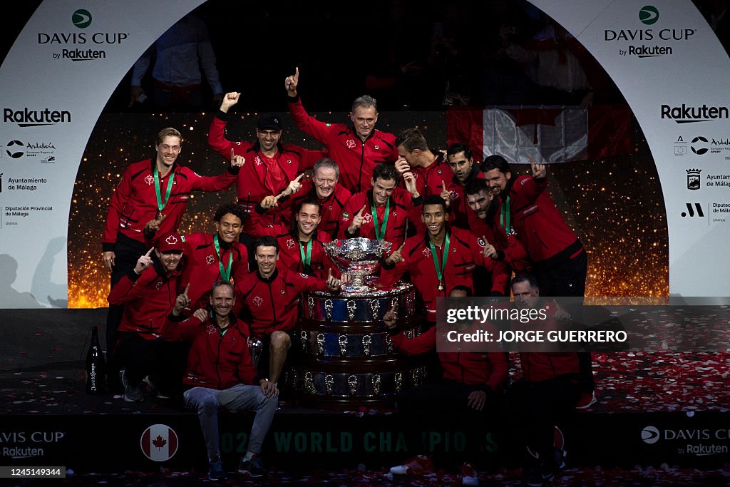 Davis Cpu Canada's team celebrates after winning the Davis Cup tennis... News ...