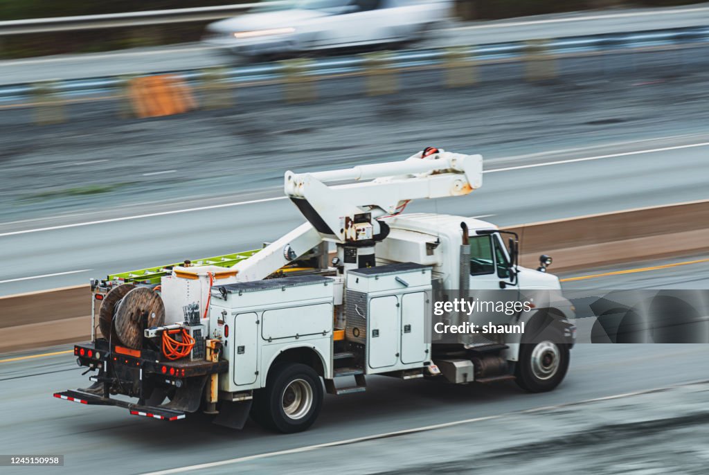 Power Utility Truck en Route