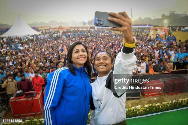 Indian Sprinter, Hima Das along with Anju Bobby George, former long jumper seen during Patna Half Marathon organized as part of Nasha Mukt Samaj...