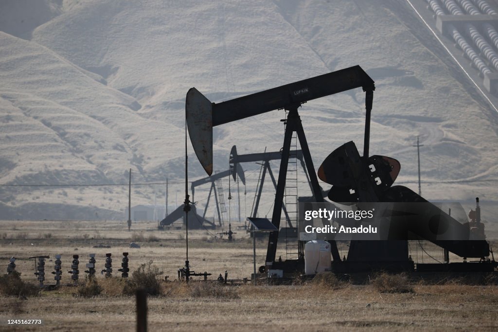 Oil-wells in California