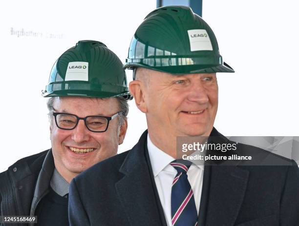 November 2022, Brandenburg, Schwarze Pumpe: Tomá· Kafka , Czech Ambassador and Dietmar Woidke , Minister President of the State of Brandenburg visit...