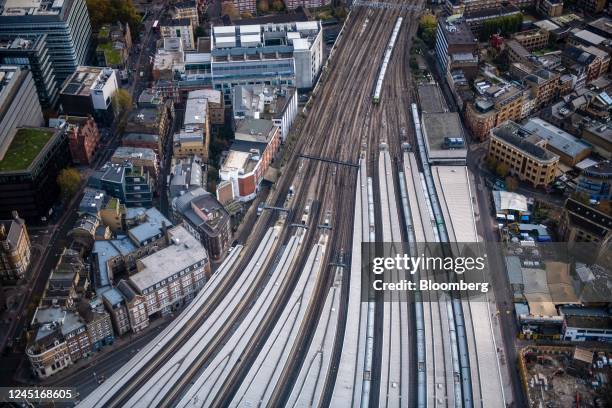 London Bridge Railing 1,542 London Bridge Railway Station Stock Photos, High-Res Pictures ...