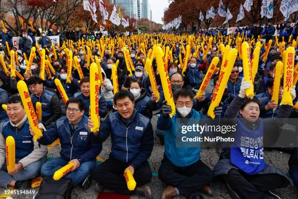 Korean Laborers 5,864 Korea 2000 Stock Photos, High-Res Pictures, and Images - Getty Images