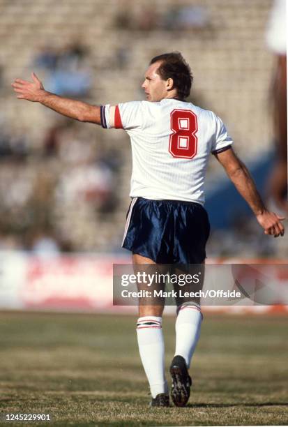 January 1986 - Egypt v England - International Friendly - Ray Wilkins of England.