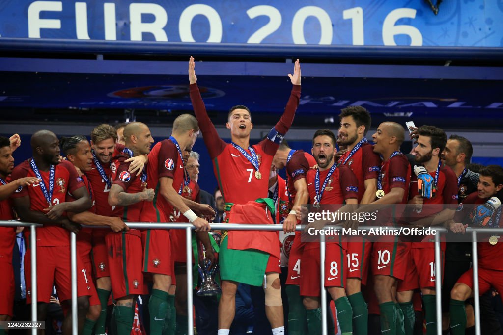 10 July 16 Uefa Euro 16 Final Portugal V France Cristiano ニュース写真 Getty Images 10 July 16 Uefa Euro 16 Final Portugal V France Cristiano ニュース写真 Getty Images