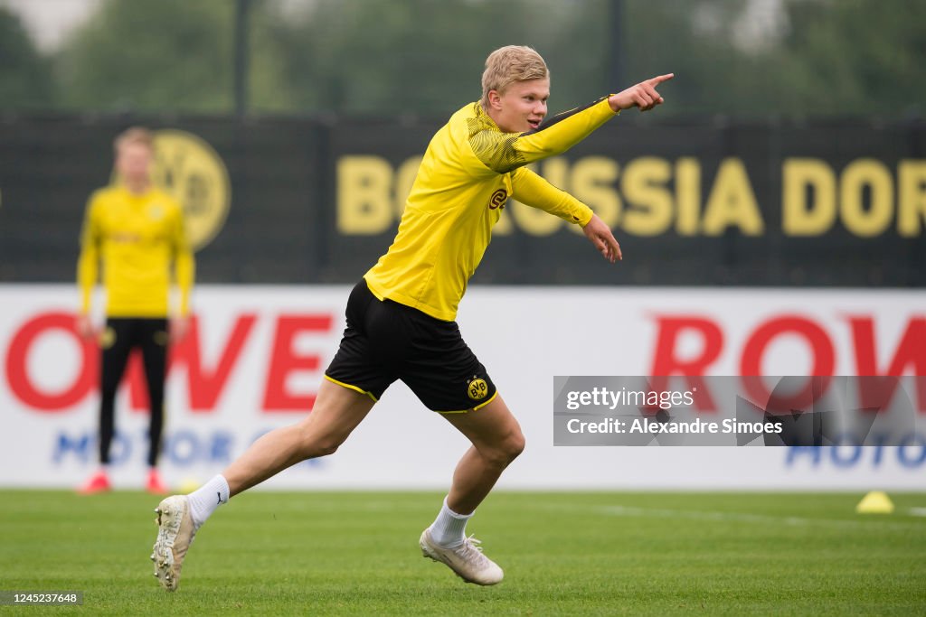 Borussia Dortmund Training Session