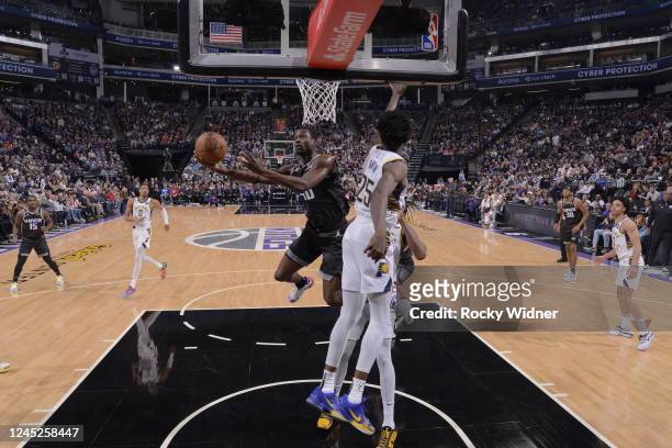 Harrison Barnes of the Sacramento Kings drives to the basket during the game against the Indiana Pacers on November 30, 2022 at Golden 1 Center in...