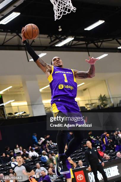 Nate Pierre-Louis of the South Bay Lakers drives to the basket during the game against the Salt Lake City Stars on December 01, 2022 at UCLA Heath...