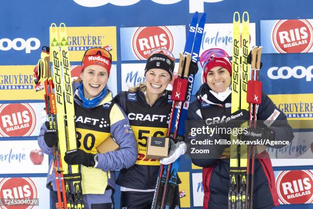 Katharina Hennig of Team Germany takes 2nd place, Jessie Diggins takes 1st place, Heidi Weng of Team Norway takes 3rd place during the FIS Cross...