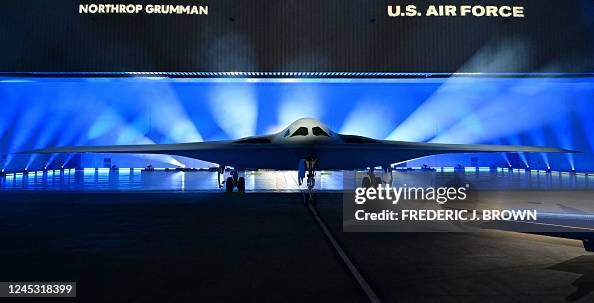 US-MILITARY-BOMBER-B-21-ARMAMENT-ARMY