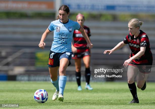 Sarah Hunter of Sydney FC controls the ball during the round 3 A-League Women's match between Sydney FC and Western Sydney Wanderers FC at Marconi...