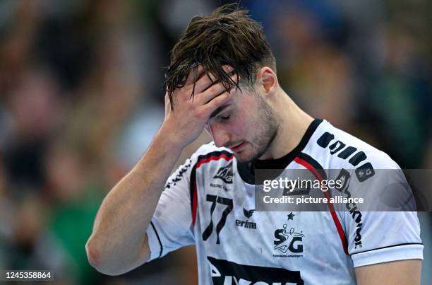 December 2022, Saxony, Leipzig: Handball: Bundesliga, SC DHfK Leipzig - SG Flensburg-Handewitt, Matchday 15, Arena Leipzig. Flensburg's Magnus Röd...