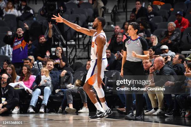 Mikal Bridges of the Phoenix Suns celebrates a three point basket during the game against the San Antonio Spurs on December 4, 2022 at the AT&T...