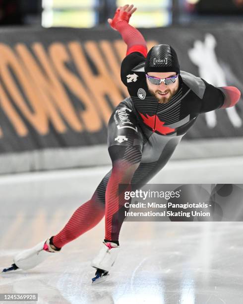 Laurent Dubreuil of Canada competes in the men's 1000m race during the ISU Four Continents Speed Skating Championships at Centre de Glaces on...