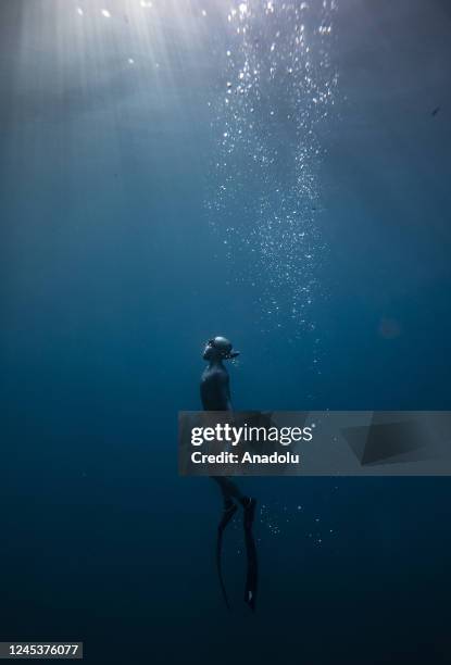 Plastic wastes during the awareness dive of Sahika Ercumen, United Nations Development Program Turkiye "Defender of life in sea" and World Record...