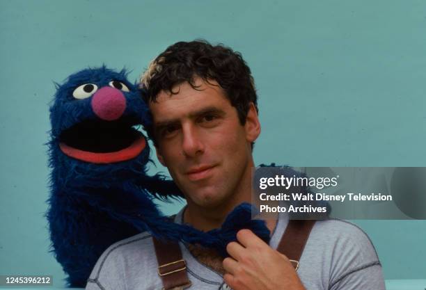 Los Angeles, CA Grover, Elliot Gould promotional photo for the ABC tv movie 'Out to Lunch' featuring the Muppets of 'Sesame Street'.