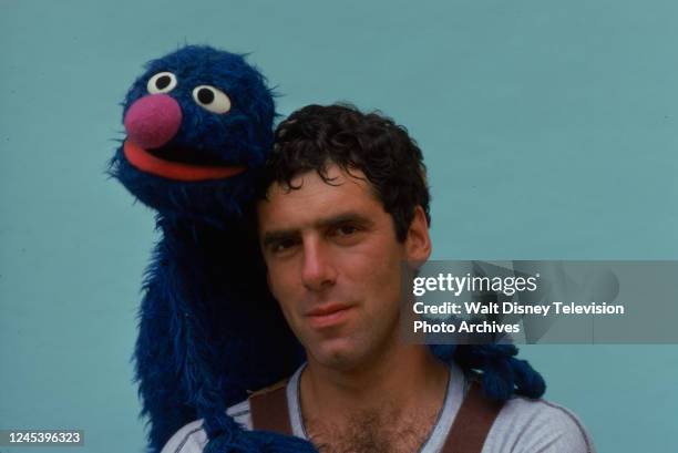 Los Angeles, CA Grover, Elliot Gould promotional photo for the ABC tv movie 'Out to Lunch' featuring the Muppets of 'Sesame Street'.