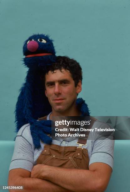 Los Angeles, CA Grover, Elliot Gould promotional photo for the ABC tv movie 'Out to Lunch' featuring the Muppets of 'Sesame Street'.