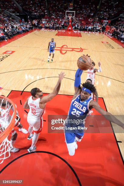 Danuel House Jr. #25 of the Philadelphia 76ers drives to the basket during the game against the Houston Rockets on December 5, 2022 at the Toyota...