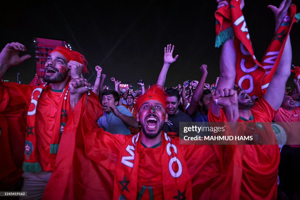 FBL-WC-2022-MATCH55-MAR-ESP-FANS