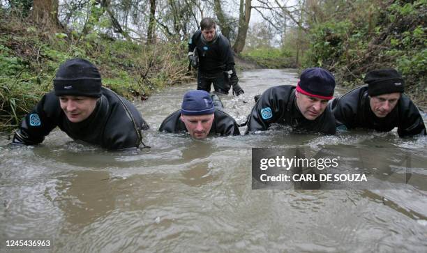 Body Search Scene Police Body Search Photos and Premium High Res Pictures - Getty Images