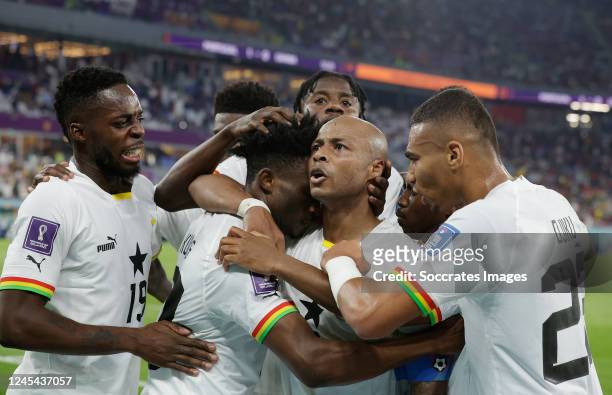 Andre Ayew of Ghana celebrates 1-1 with Mohammed Kudus of Ghana, Inaki Williams of Ghana, Alexander Djiku of Ghana, Mohammed Salisu of Ghana, Salis...
